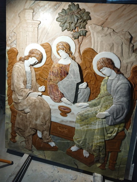 Церкви